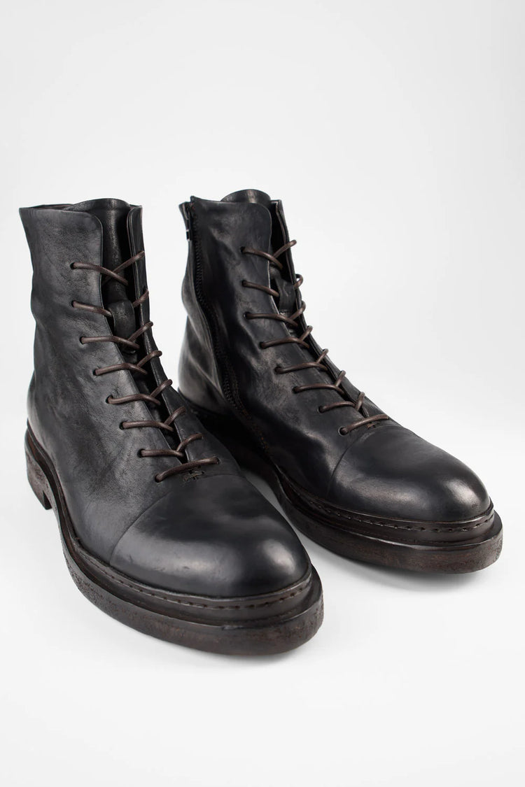 YALE Matte-Black Welted Oxford Lace up Boots.