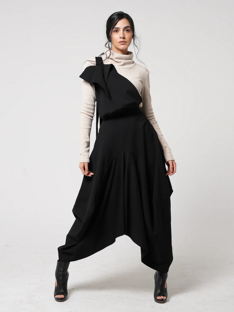 Extravagant Pinafore Skirt in Black