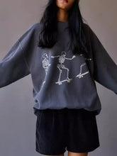 Skeleton Graphic Oversized Sweatshirt for Adult women - FasionByMatteo